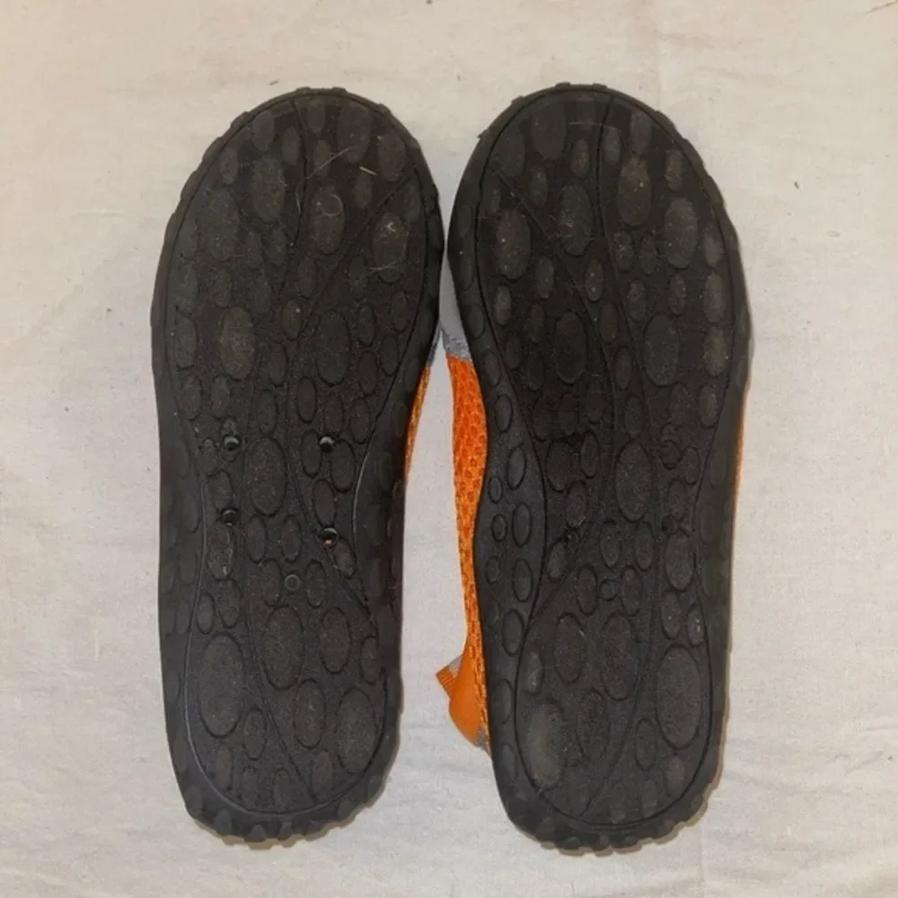 Boys Gray/Orange Water‎ Shoe Size 2